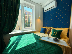 Dizaynerskie S Vidom Na More Apartment