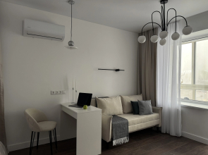 Квартира Стильная у метро Akadem