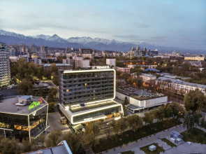 Отель Novotel Almaty City Center