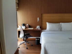 Отель Sacha's Hotel Uno