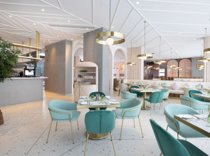 Отель Ecos Dubai Hotel at Al Furjan