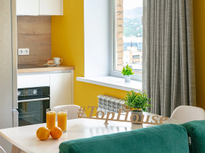 Апартаменты TopHouse на Океанском проспекте 102