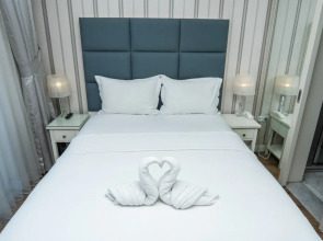 Отель Ten Rooms Istanbul Hotel