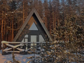Shale Kolmimokki V Kondopoge Private house