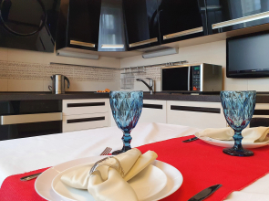 Апартаменты Гости Любят у ТЦ Небо