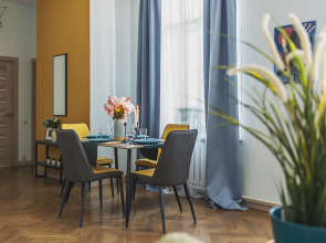 Квартира GM Apartments в легендарном Доме на Набережной