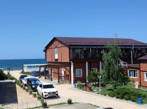 Nadezhda Hotel