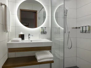 Отель Hampton by Hilton Istanbul Arnavutkoy