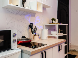 Апартаменты Жуковского 1/2/10 с2 (108)