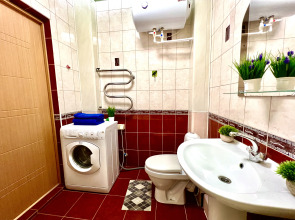 Уютные Апартаменты в Центре Города рядом с пл. Куйбышева (ул. Галактионовская 106А)