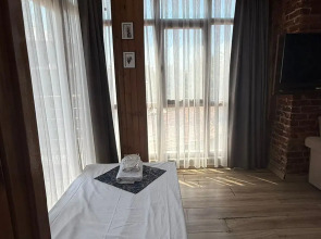 Отель Han Suite