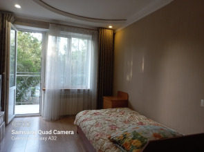 V tsentre goroda Yevpatorii Apartments
