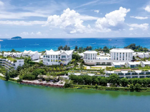 Palace Yalong Bay Sanya Villa Resort 