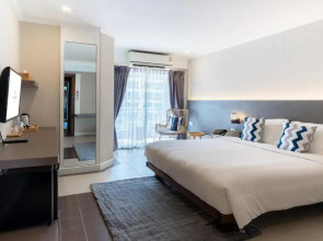 Отель Heeton Concept Pattaya by Compass Hospitality