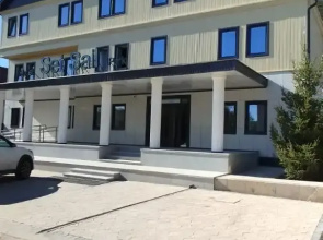 Set Sail Hotel