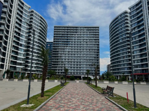 White Sails Apartments