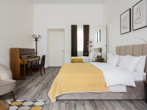 Апартаменты Welcome Home Большая Морская 13 (3 спальни)