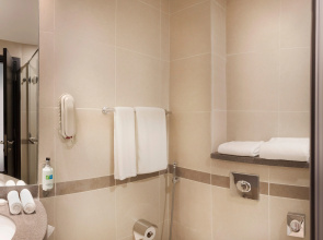 Holiday Inn Express Dubai - Safa Park, an IHG Hotel