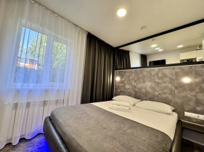 Hanaka Na Pionerskoy 21b #7 Apartments