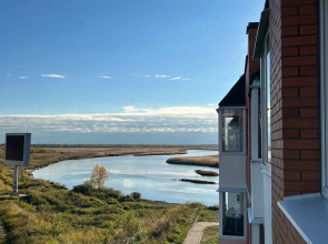 Апартаменты White Sea Чеснокова 5