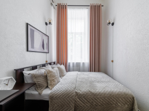 Апартаменты 4 спальни на Владимирском