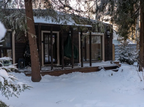 Tristan v 15 minutah ot Sankt-Peterburga Cottages