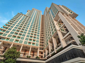 V City Garden Tower Apartment