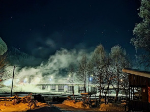 Na Naberezhnoy 7b Private House