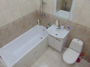 Апартаменты Уютная Двухкомнатная Квартира со Свежим Ремонтом