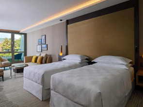 Sheraton Grand Tbilisi Metechi Palace Hotel