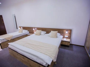 Отель Art House