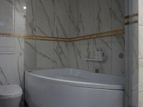 Квартира просторная трешка