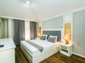 Отель Maris Baku