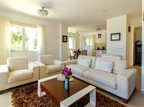Nesrin Villa