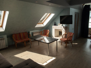 Апартаменты Ярославль, Революционная