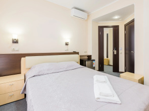 Отель Very Hotel