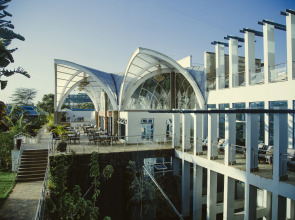 Отель Boma Nairobi