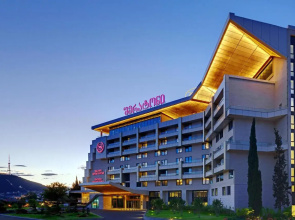 Sheraton Grand Tbilisi Metechi Palace Hotel