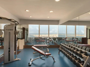 Hotel Ramada by Wyndham Abu Dhabi Corniche