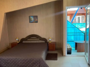 Prada Na Naberezhnoy 24a/30n Apartments