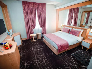 Отель Regal Inn Badamdar