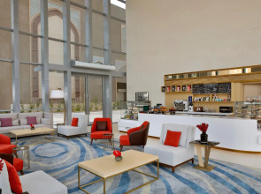 Отель Dubai Avani Ibn Battuta Hotel