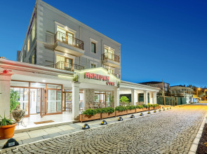 Hanedan Hotel