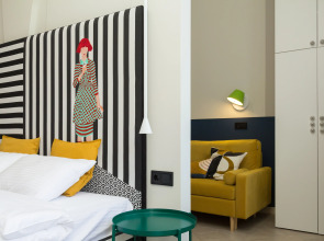 Квартира Величественная сталинка на набережной в историческом центре города-героя.