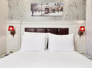 Albinas Hotel Old City