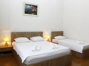 Отель Old Tbilisi Rooms 38