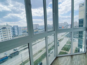 Квартира с Панорамным Балконом и Индивидуальным Отоплением. Тихий Уютный Район с Очень Развитой Инфраструктурой