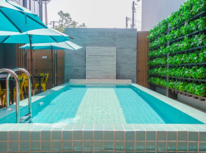 Отель Recenta Style Phuket Town