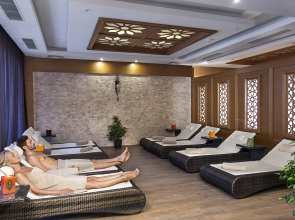 Отель Karmir Resort  & SPA