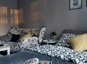 Студия вблизи соснового бора